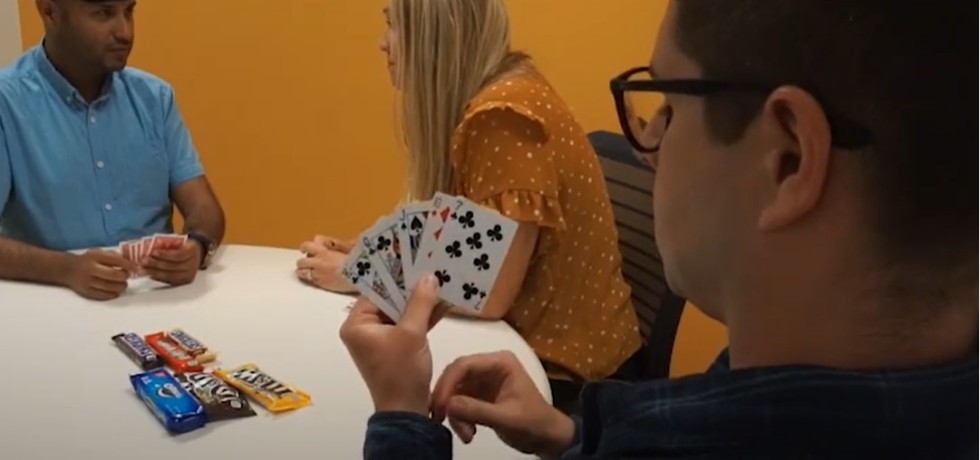 Photo of cheating at poker